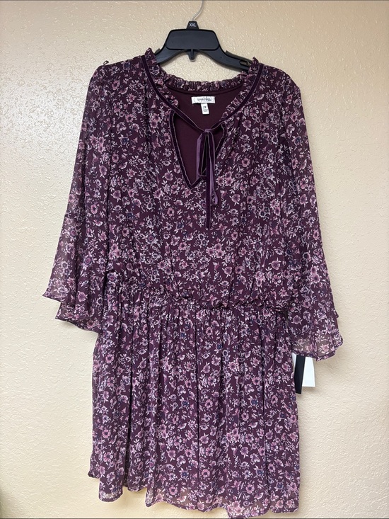 Speechless Dresses & Skirts - Speechless Plum Floral Tie-Neck Long Sleeve Dress